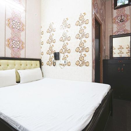 Spot On 43436 Hotel Mannat Spot Moradabad Exteriör bild