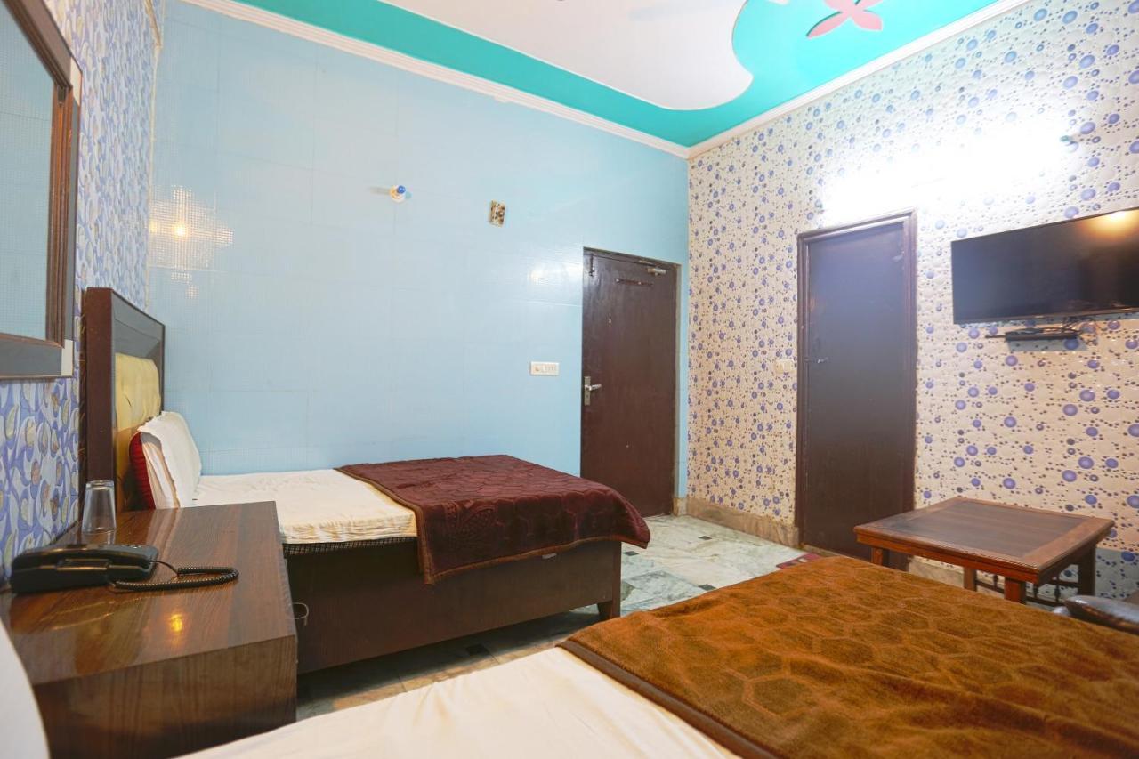 Spot On 43436 Hotel Mannat Spot Moradabad Exteriör bild
