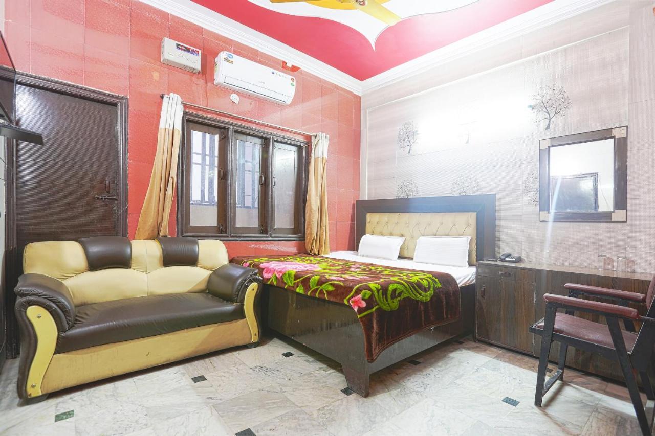 Spot On 43436 Hotel Mannat Spot Moradabad Exteriör bild