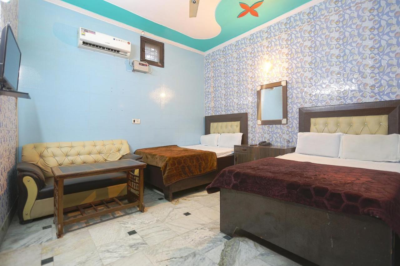 Spot On 43436 Hotel Mannat Spot Moradabad Exteriör bild